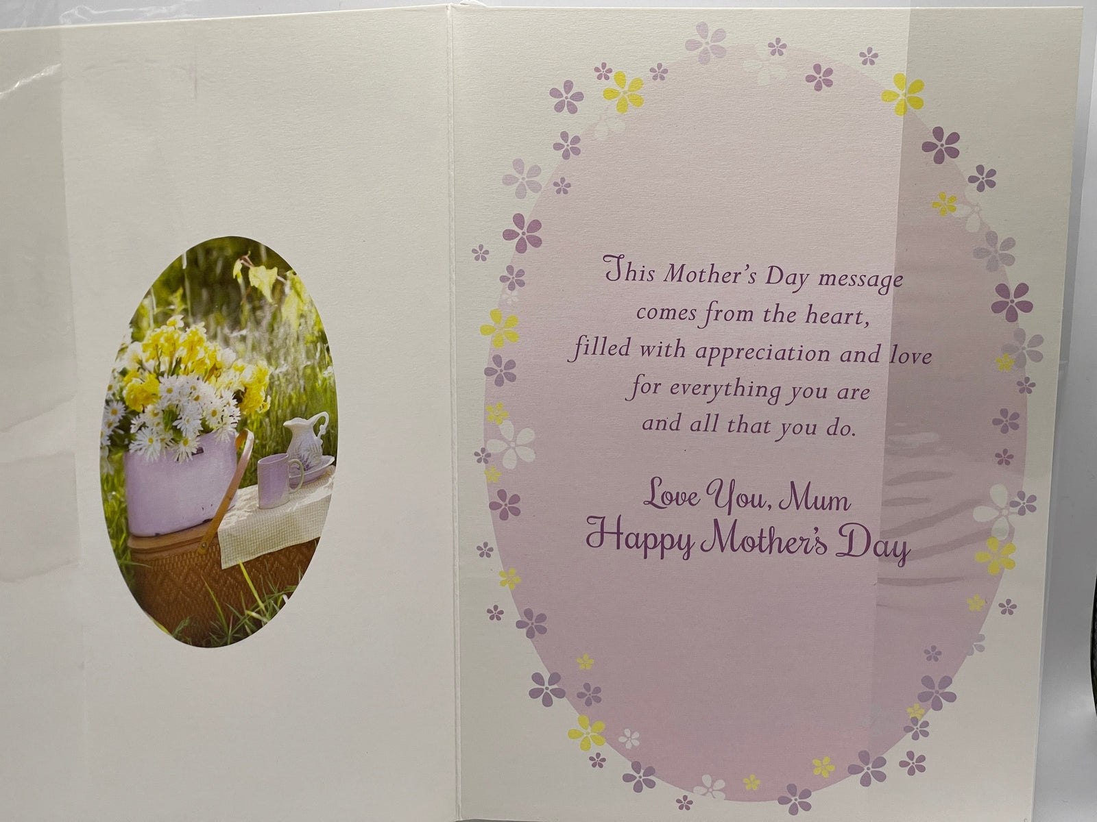 To a Dear Mum on Mother's Day (Mothers Day Greeting Card)